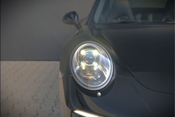 Porsche 911 3.0 Carrera | Panoramadak | Bose | Sport Chrono | Sport Uitlaat | Stoelverwarming | Stuurverwarming | Navigatie | Cruise Control | Leer | Origineel Nederlands | BTW | Parkeersensoren