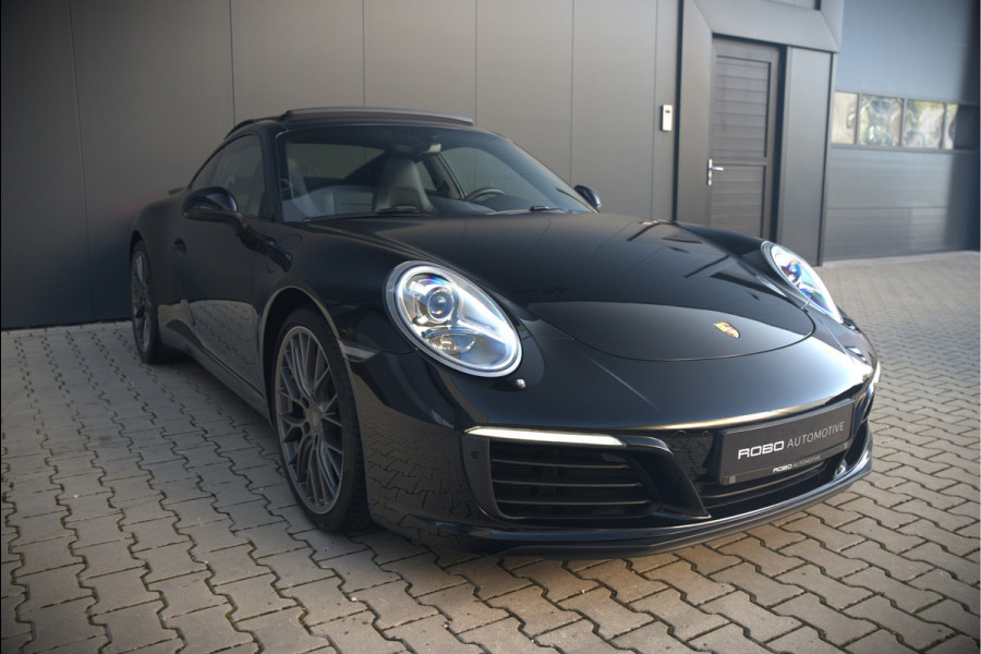 Porsche 911 3.0 Carrera | Panoramadak | Bose | Sport Chrono | Sport Uitlaat | Stoelverwarming | Stuurverwarming | Navigatie | Cruise Control | Leer | Origineel Nederlands | BTW | Parkeersensoren
