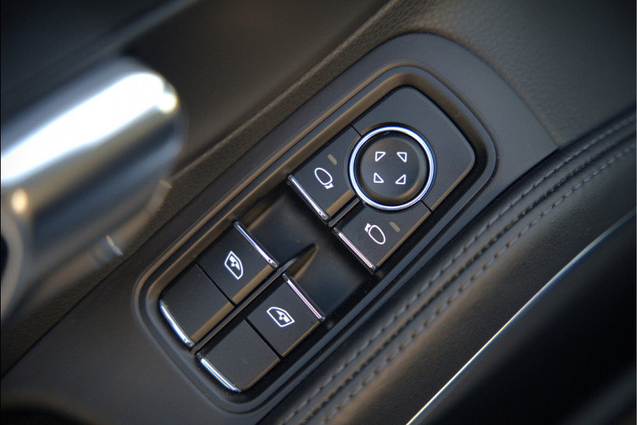 Porsche 911 3.0 Carrera | Panoramadak | Bose | Sport Chrono | Sport Uitlaat | Stoelverwarming | Stuurverwarming | Navigatie | Cruise Control | Leer | Origineel Nederlands | BTW | Parkeersensoren