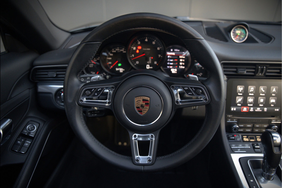 Porsche 911 3.0 Carrera | Panoramadak | Bose | Sport Chrono | Sport Uitlaat | Stoelverwarming | Stuurverwarming | Navigatie | Cruise Control | Leer | Origineel Nederlands | BTW | Parkeersensoren