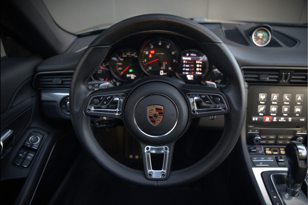 Porsche 911 3.0 Carrera | Panoramadak | Bose | Sport Chrono | Sport Uitlaat | Stoelverwarming | Stuurverwarming | Navigatie | Cruise Control | Leer | Origineel Nederlands | BTW | Parkeersensoren