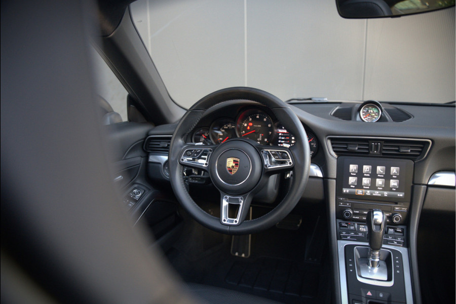 Porsche 911 3.0 Carrera | Panoramadak | Bose | Sport Chrono | Sport Uitlaat | Stoelverwarming | Stuurverwarming | Navigatie | Cruise Control | Leer | Origineel Nederlands | BTW | Parkeersensoren