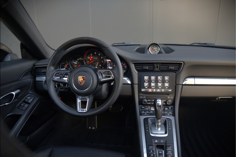 Porsche 911 3.0 Carrera | Panoramadak | Bose | Sport Chrono | Sport Uitlaat | Stoelverwarming | Stuurverwarming | Navigatie | Cruise Control | Leer | Origineel Nederlands | BTW | Parkeersensoren