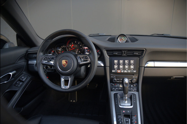 Porsche 911 3.0 Carrera | Panoramadak | Bose | Sport Chrono | Sport Uitlaat | Stoelverwarming | Stuurverwarming | Navigatie | Cruise Control | Leer | Origineel Nederlands | BTW | Parkeersensoren