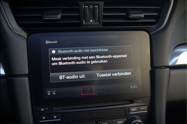 Porsche 911 3.0 Carrera | Panoramadak | Bose | Sport Chrono | Sport Uitlaat | Stoelverwarming | Stuurverwarming | Navigatie | Cruise Control | Leer | Origineel Nederlands | BTW | Parkeersensoren
