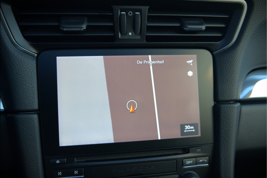 Porsche 911 3.0 Carrera | Panoramadak | Bose | Sport Chrono | Sport Uitlaat | Stoelverwarming | Stuurverwarming | Navigatie | Cruise Control | Leer | Origineel Nederlands | BTW | Parkeersensoren