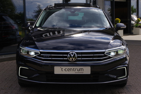 Volkswagen Passat Variant 1.4 TSI PHEV GTE BNS 218 PK, Panoramadak, Trekhaak, Massage, Matrix-LED
