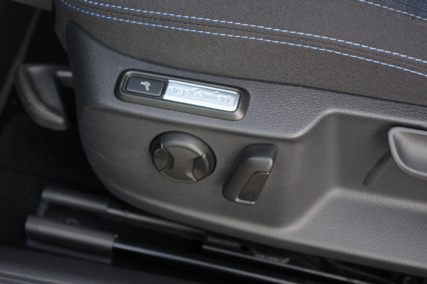 Volkswagen Passat Variant 1.4 TSI PHEV GTE BNS 218 PK, Panoramadak, Trekhaak, Massage, Matrix-LED