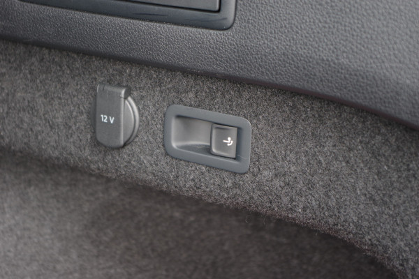 Volkswagen Passat Variant 1.4 TSI PHEV GTE BNS 218 PK, Panoramadak, Trekhaak, Massage, Matrix-LED
