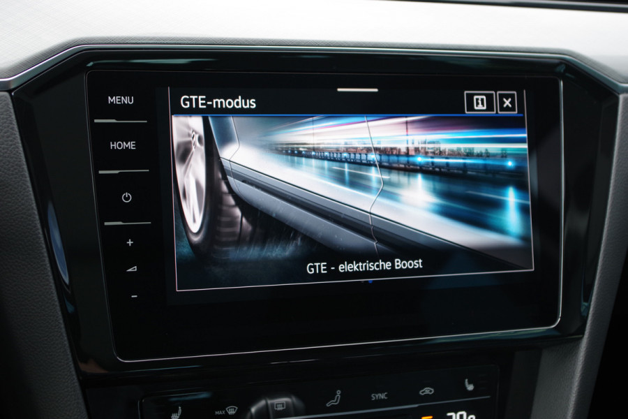 Volkswagen Passat Variant 1.4 TSI PHEV GTE BNS 218 PK, Panoramadak, Trekhaak, Massage, Matrix-LED