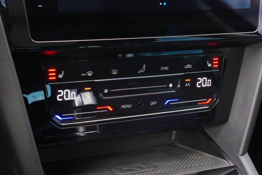 Volkswagen Passat Variant 1.4 TSI PHEV GTE BNS 218 PK, Panoramadak, Trekhaak, Massage, Matrix-LED