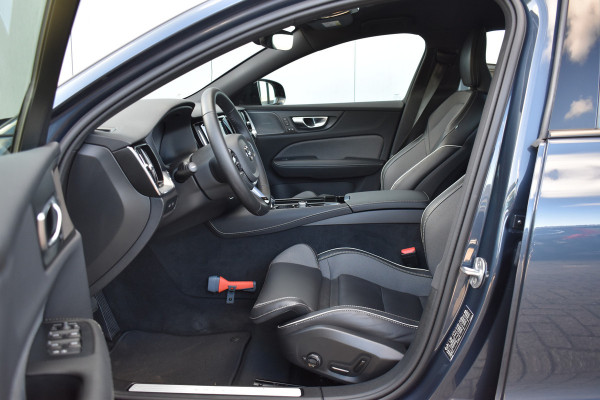 Volvo V60 T6 350PK Plug-in hybrid AWD Plus Dark H&K | Trekhaak | 360 Camera | ACC | Stoel-Stuur verwarming