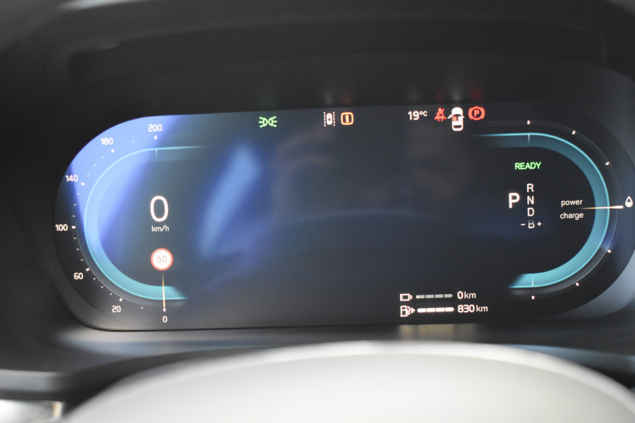 Volvo V60 T6 350PK Plug-in hybrid AWD Plus Dark H&K | Trekhaak | 360 Camera | ACC | Stoel-Stuur verwarming