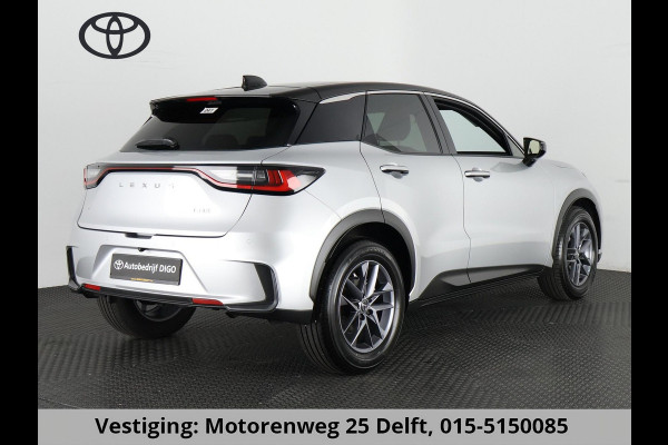 Lexus LBX Business Line Bi-Tone 2WD | Dodehoek detectie | Stuur- & Stoelverwarming | Navigatie | Parkeersensoren