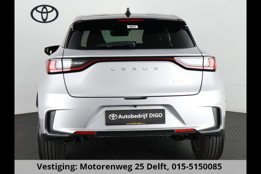 Lexus LBX Business Line Bi-Tone 2WD | Dodehoek detectie | Stuur- & Stoelverwarming | Navigatie | Parkeersensoren
