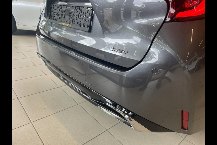 Toyota Corolla Touring Sports Hybrid 140 Dynamic | Dodehoek detectie | Stoel/Stuur verwarming | Parkeersensoren | Apple Carplay & AndroidAUTO