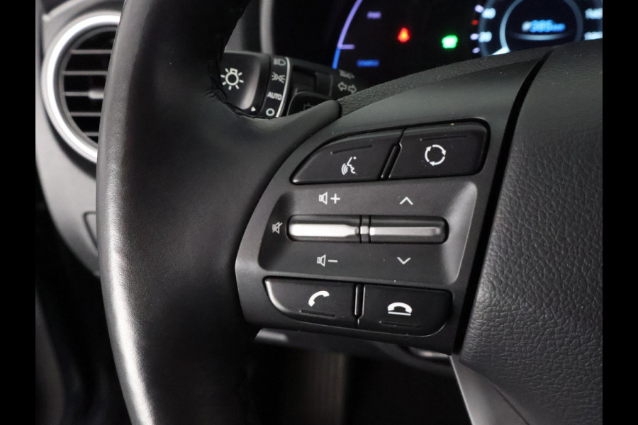 Hyundai Kona EV PREMIUM 204 PK ACCU 94% BEREIK TOT 547 KM! 64Kwh. LEER. NAVI. KEYLESS. FULL OPTION. GARANTIE TOT 2029*