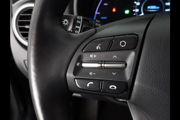 Hyundai Kona EV PREMIUM 204 PK ACCU 94% BEREIK TOT 547 KM! 64Kwh. LEER. NAVI. KEYLESS. FULL OPTION. GARANTIE TOT 2029*