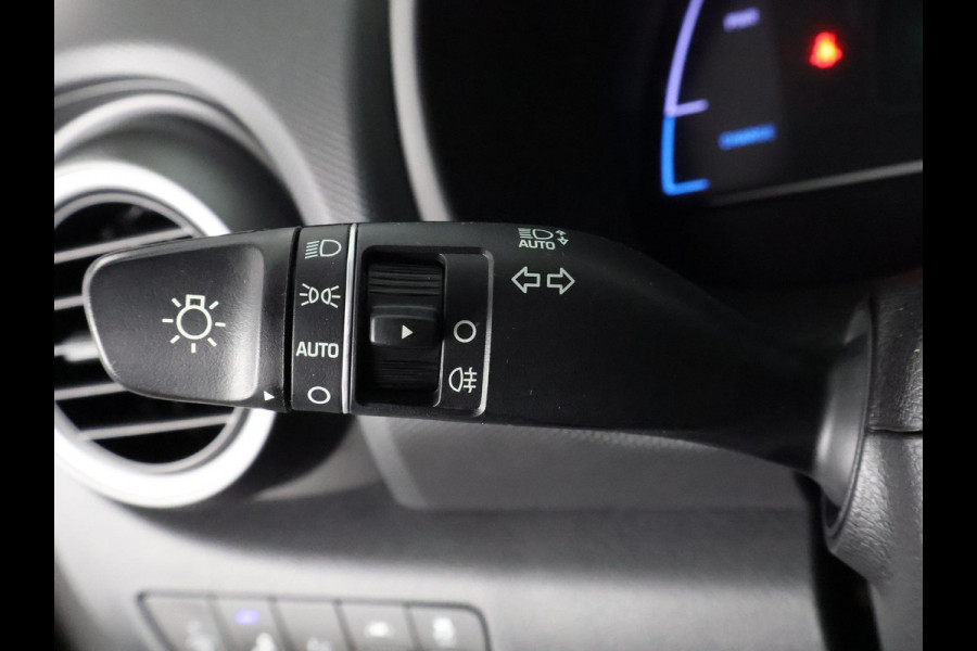 Hyundai Kona EV PREMIUM 204 PK ACCU 94% BEREIK TOT 547 KM! 64Kwh. LEER. NAVI. KEYLESS. FULL OPTION. GARANTIE TOT 2029*