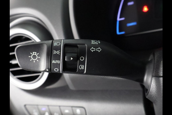 Hyundai Kona EV PREMIUM 204 PK ACCU 94% BEREIK TOT 547 KM! 64Kwh. LEER. NAVI. KEYLESS. FULL OPTION. GARANTIE TOT 2029*