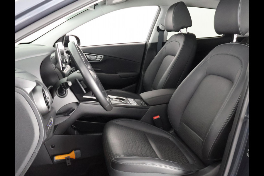 Hyundai Kona EV PREMIUM 204 PK ACCU 94% BEREIK TOT 547 KM! 64Kwh. LEER. NAVI. KEYLESS. FULL OPTION. GARANTIE TOT 2029*