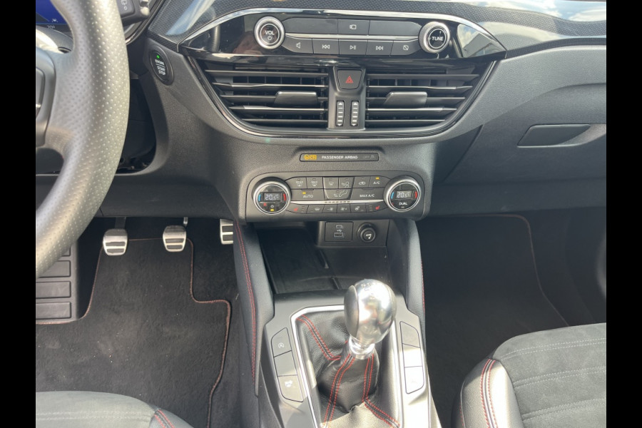 Ford Kuga 1.5 EcoB. ST-Line X *TREKHAAK*WINTERPACK*PAN.DAK*ADATIVE C.C.*CA