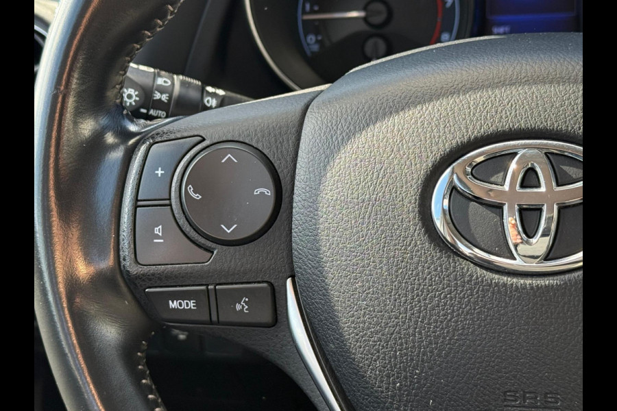 Toyota Auris 1.3 NAVI-CAMERA-TREKHAAK-CLIMA