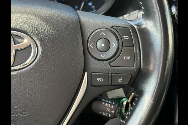 Toyota Auris 1.3 NAVI-CAMERA-TREKHAAK-CLIMA