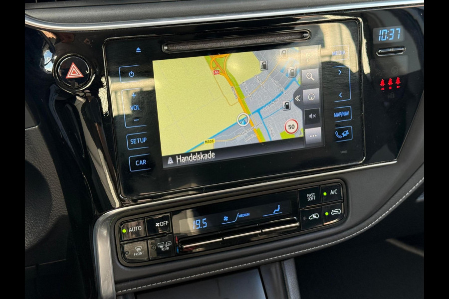 Toyota Auris 1.3 NAVI-CAMERA-TREKHAAK-CLIMA