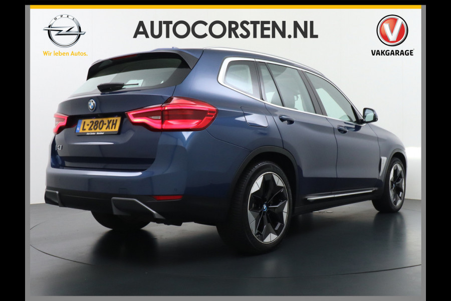 BMW iX3 High Executive 80kWh Leder Adap.Cruise Apple Carplay Android Auto Navi Ecc 360°Camera Panoramaschuifdak Harman&Kardon®SurroundSo Stoelverwarming Parkeer+Achteruitrij assistent Led Origineel Nederlandse Auto Zeer compleet!