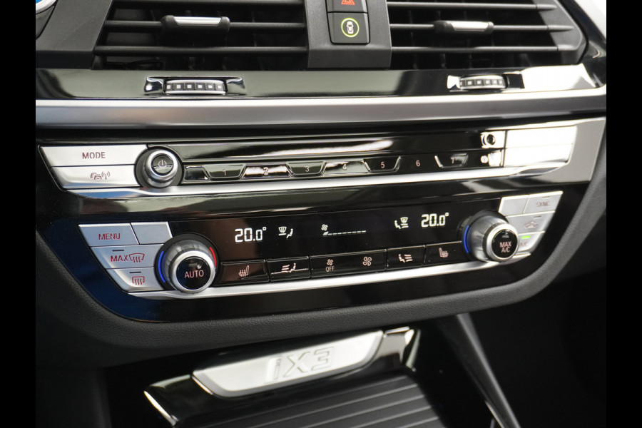 BMW iX3 High Executive 80kWh Leder Adap.Cruise Apple Carplay Android Auto Navi Ecc 360°Camera Panoramaschuifdak Harman&Kardon®SurroundSo Stoelverwarming Parkeer+Achteruitrij assistent Led Origineel Nederlandse Auto Zeer compleet!