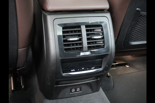 BMW iX3 High Executive 80kWh Leder Adap.Cruise Apple Carplay Android Auto Navi Ecc 360°Camera Panoramaschuifdak Harman&Kardon®SurroundSo Stoelverwarming Parkeer+Achteruitrij assistent Led Origineel Nederlandse Auto Zeer compleet!