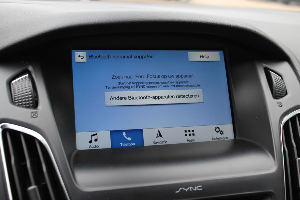 Ford Focus 1.0 ST-Line / Camera / Navigatie / Parkeerhulp achter / Cruise Control / Stoelverwarming