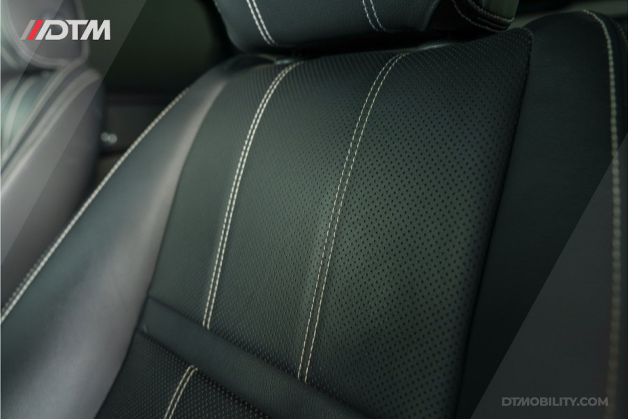 Land Rover Range Rover Velar 2.0 P400e | Panoramadak | Lederen Bekleding | 3D Camera | Meridian Audio |