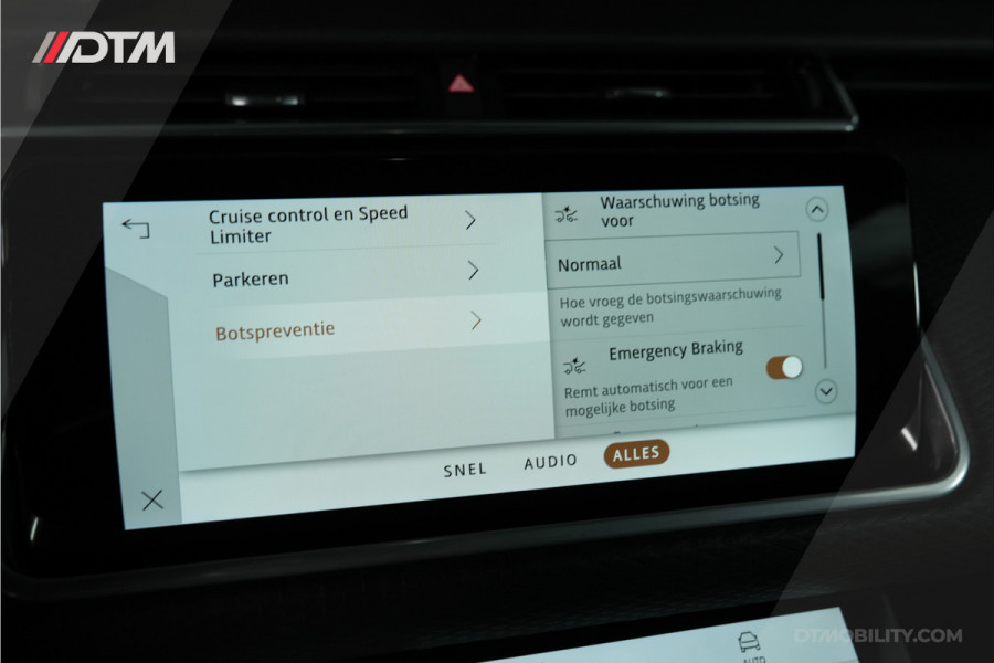 Land Rover Range Rover Velar 2.0 P400e | Panoramadak | Lederen Bekleding | 3D Camera | Meridian Audio |