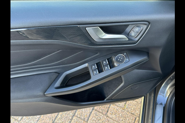 Ford FOCUS Wagon 1.0 EcoBoost Hybrid Active X Business Cruise control Climate control Stoel/Stuurverwarming Apple / Android Camera