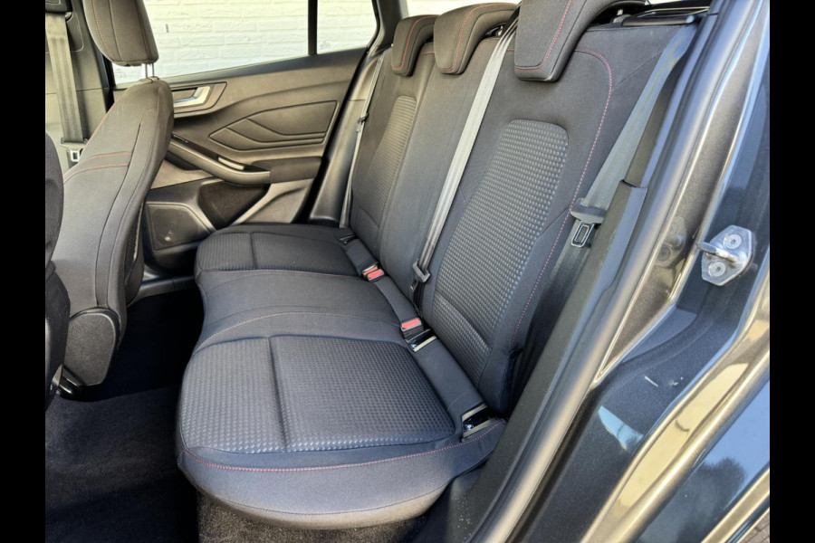 Ford FOCUS Wagon 1.0 EcoBoost Hybrid Active X Business Cruise control Climate control Stoel/Stuurverwarming Apple / Android Camera