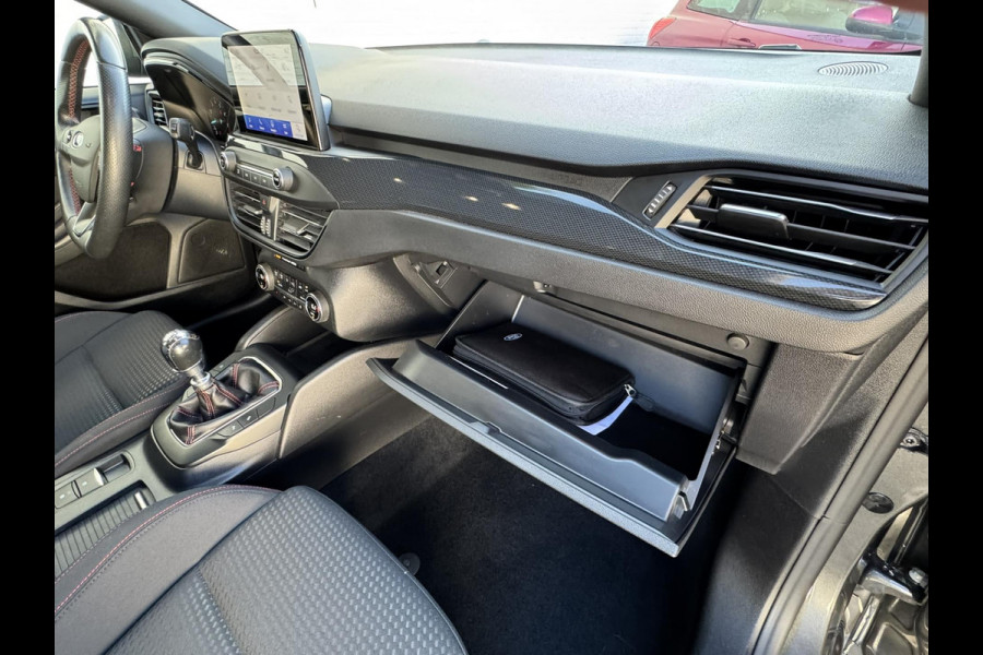 Ford FOCUS Wagon 1.0 EcoBoost Hybrid Active X Business Cruise control Climate control Stoel/Stuurverwarming Apple / Android Camera