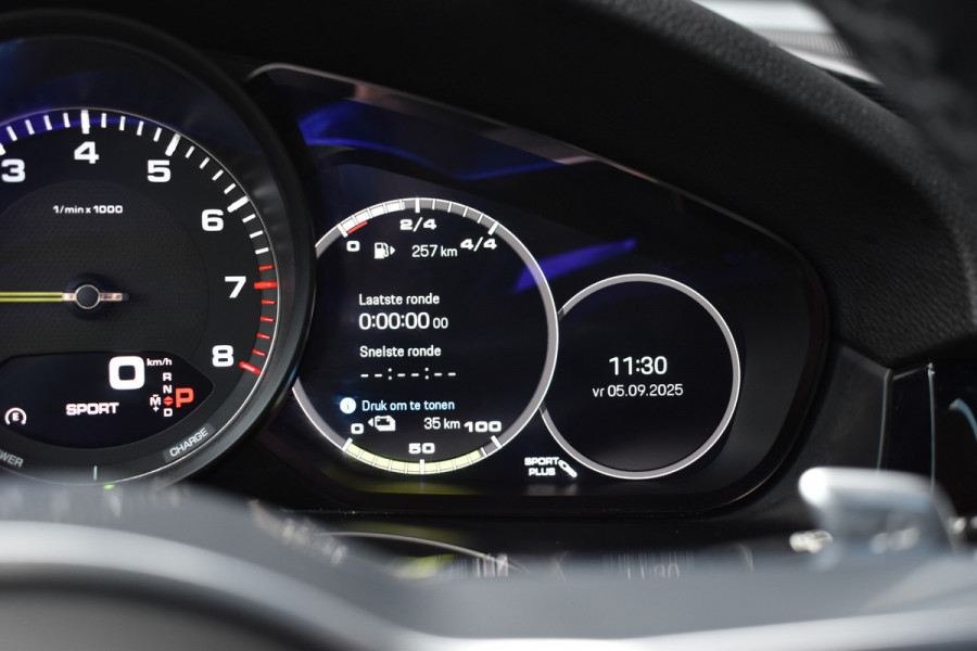 Porsche Cayenne 3.0 E-Hybrid 462pk | Panoramadak | Sport Chrono | 22'' RS Spyder Design | PASM | Orig. NL |