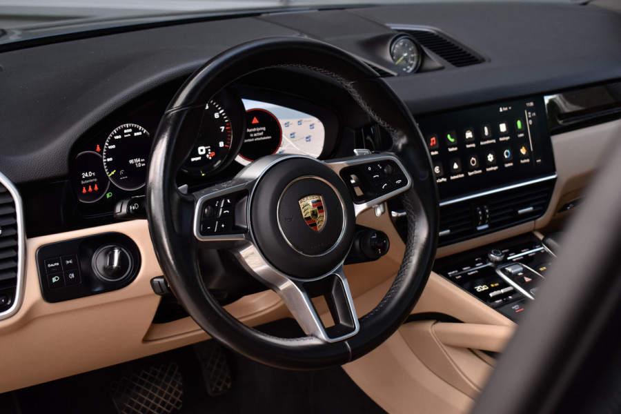 Porsche Cayenne 3.0 E-Hybrid 462pk | Panoramadak | Sport Chrono | 22'' RS Spyder Design | PASM | Orig. NL |