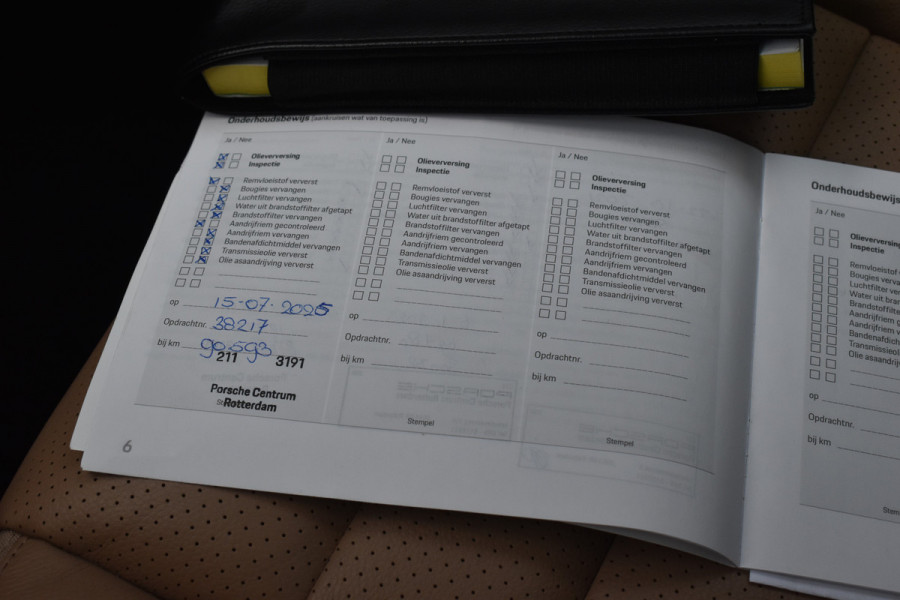 Porsche Cayenne 3.0 E-Hybrid 462pk | Panoramadak | Sport Chrono | 22'' RS Spyder Design | PASM | Orig. NL |