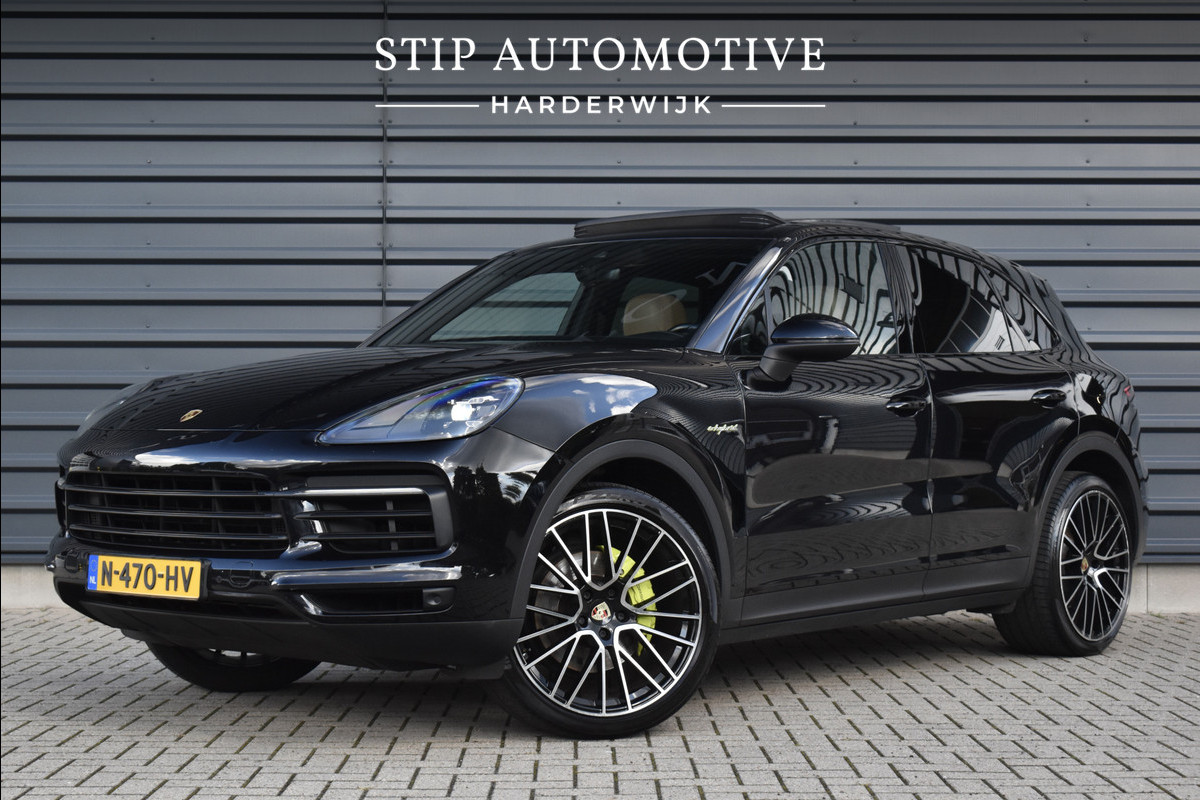 Porsche Cayenne 3.0 E-Hybrid 462pk | Panoramadak | Sport Chrono | 22'' RS Spyder Design | PASM | Orig. NL |