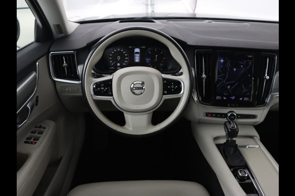 Volvo V90 2.0 D4 Momentum | Trekhaak | Carplay | Camera | Stoelverwarming | Automaat | Adaptive cruise | Pilot assist | Leder | LED | Navigatie | Head-up display