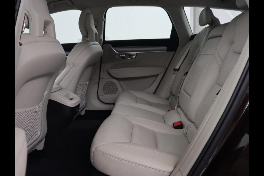 Volvo V90 2.0 D4 Momentum | Trekhaak | Carplay | Camera | Stoelverwarming | Automaat | Adaptive cruise | Pilot assist | Leder | LED | Navigatie | Head-up display