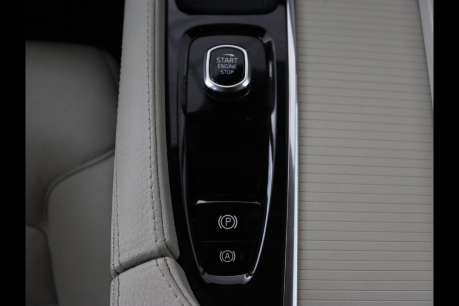 Volvo V90 2.0 D4 Momentum | Trekhaak | Carplay | Camera | Stoelverwarming | Automaat | Adaptive cruise | Pilot assist | Leder | LED | Navigatie | Head-up display