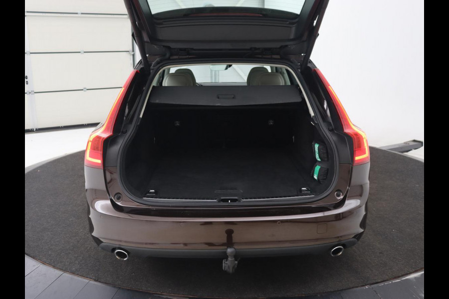 Volvo V90 2.0 D4 Momentum | Trekhaak | Carplay | Camera | Stoelverwarming | Automaat | Adaptive cruise | Pilot assist | Leder | LED | Navigatie | Head-up display