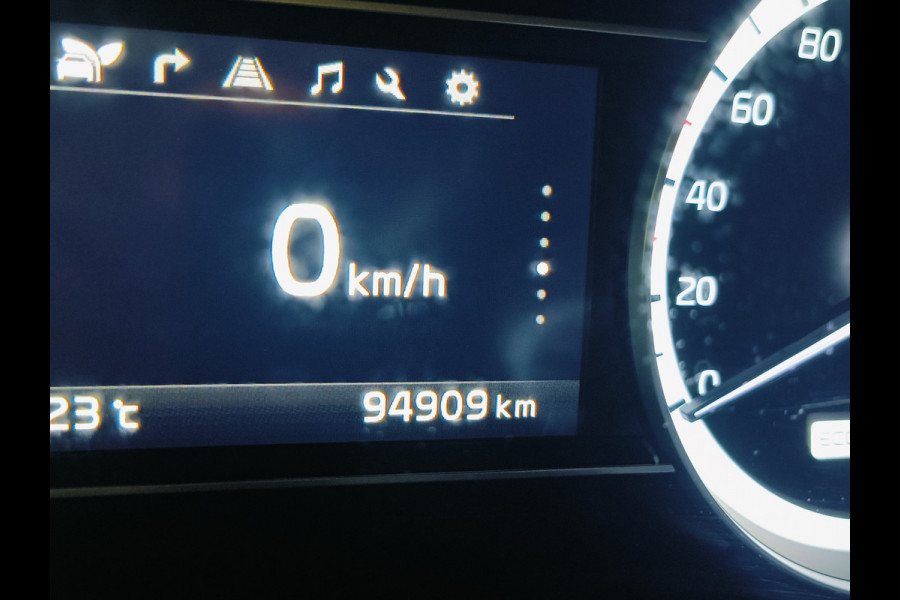 Kia Niro 1.6 GDi Hybrid DynamicLine Travel Connect Rijklaar + 12 maanden Bovag-garantie Henk Jongen Auto's in Helmond,  al 50 jaar service zoals 't hoort!