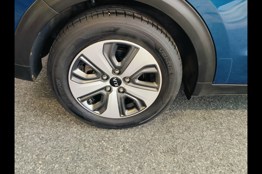 Kia Niro 1.6 GDi Hybrid DynamicLine Travel Connect Rijklaar + 12 maanden Bovag-garantie Henk Jongen Auto's in Helmond,  al 50 jaar service zoals 't hoort!