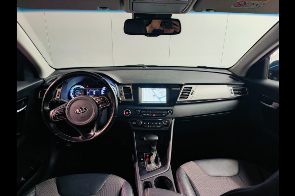 Kia Niro 1.6 GDi Hybrid DynamicLine Travel Connect Rijklaar + 12 maanden Bovag-garantie Henk Jongen Auto's in Helmond,  al 50 jaar service zoals 't hoort!