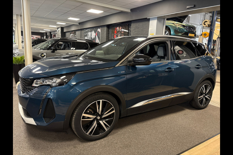 Peugeot 3008 1.6 HYbrid 225 GT/pano/navi/Focal audio/camera/cruise/masage/